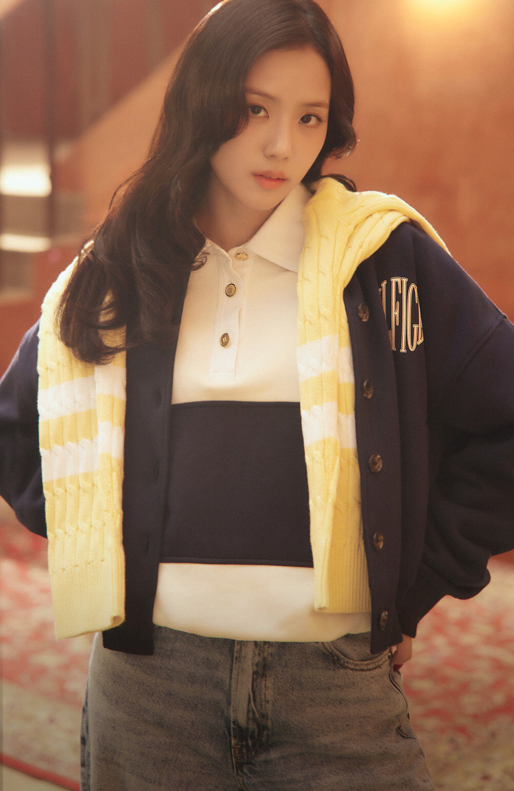 JISOO's Hilfiger Holiday